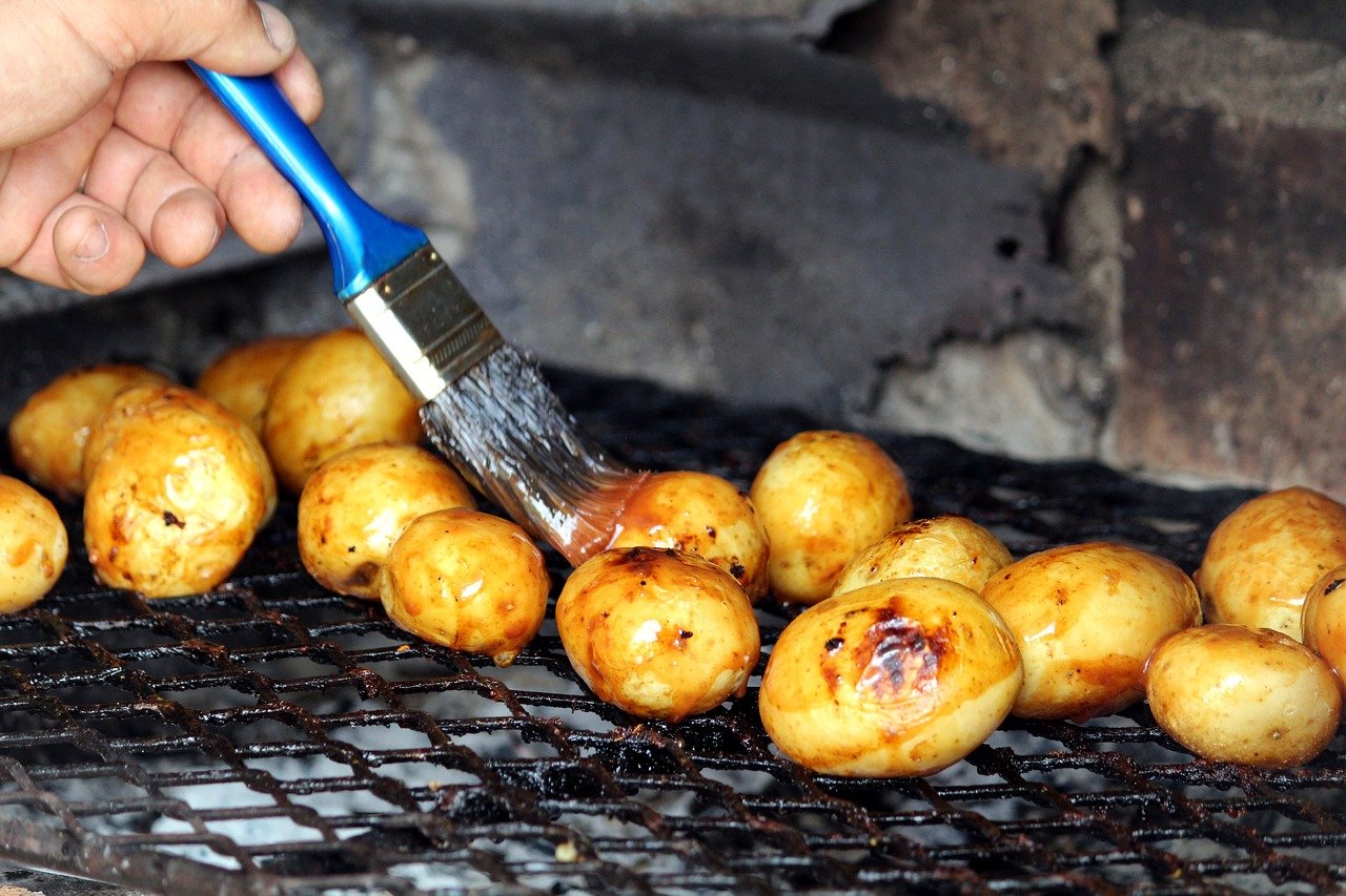 rive ned Berettigelse Assimilate Kartoffeln vom Grill: Zubereitungszeit und Tipps - GrillMal
